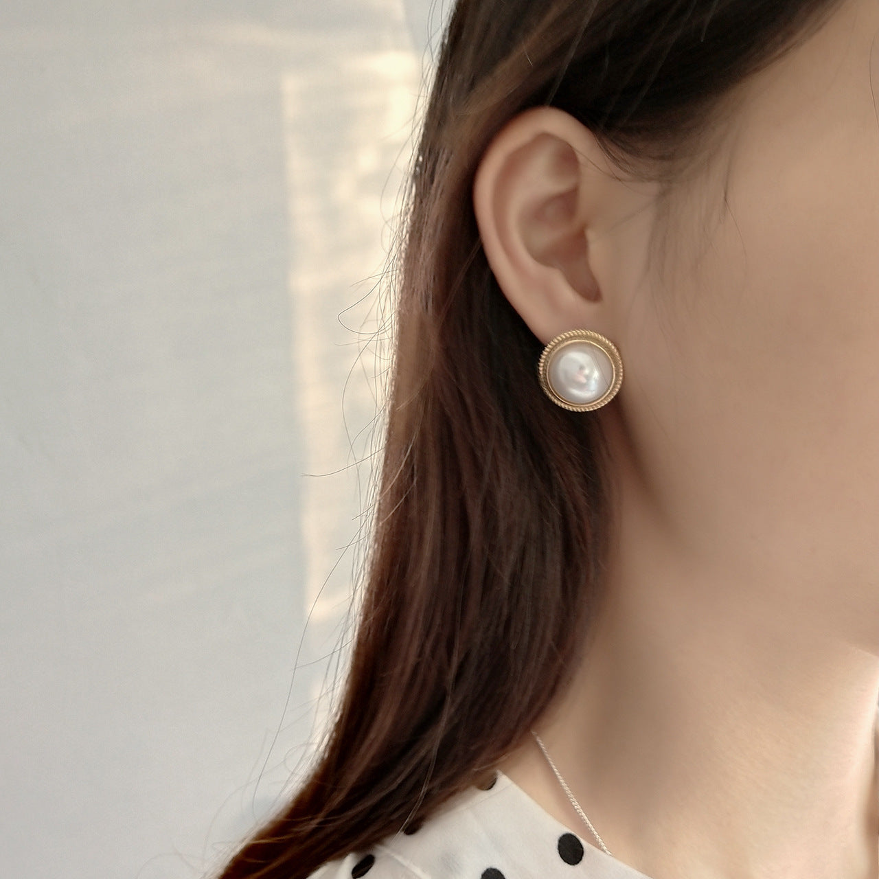 925 Sterling Silver Shell Pearls INS Ear Studs Earrings