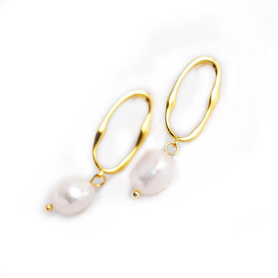 Personality Trend Baroque Irregular Shaped Water Pearl Earrings | MODE BY OH