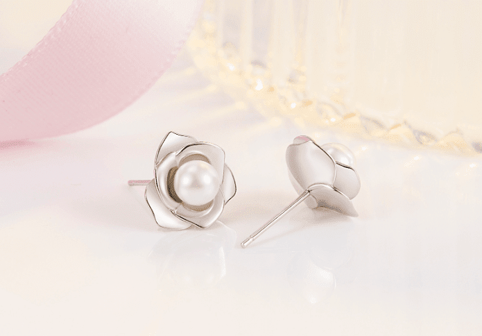 S925 sterling silver camellia pearl earrings | MODE BY OH