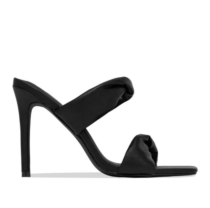 Square Toe Pleated High Heels | MODE BY OH