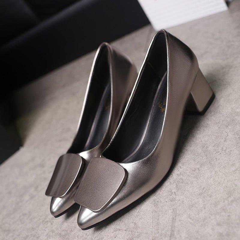 Pointed format shoes | MODE BY OH