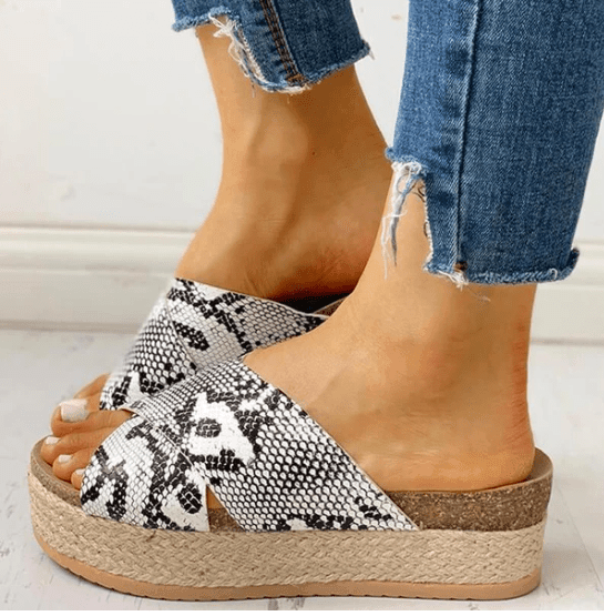 Straw hemp sandals | MODE BY OH